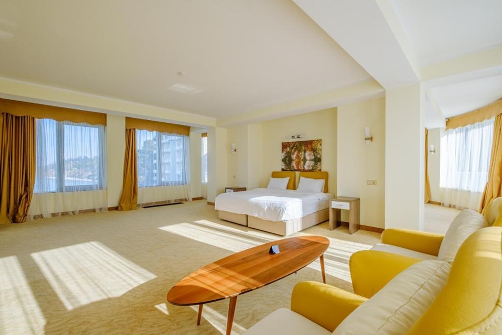 Castello Mare All Inclusive Resort Batumi Quarto foto